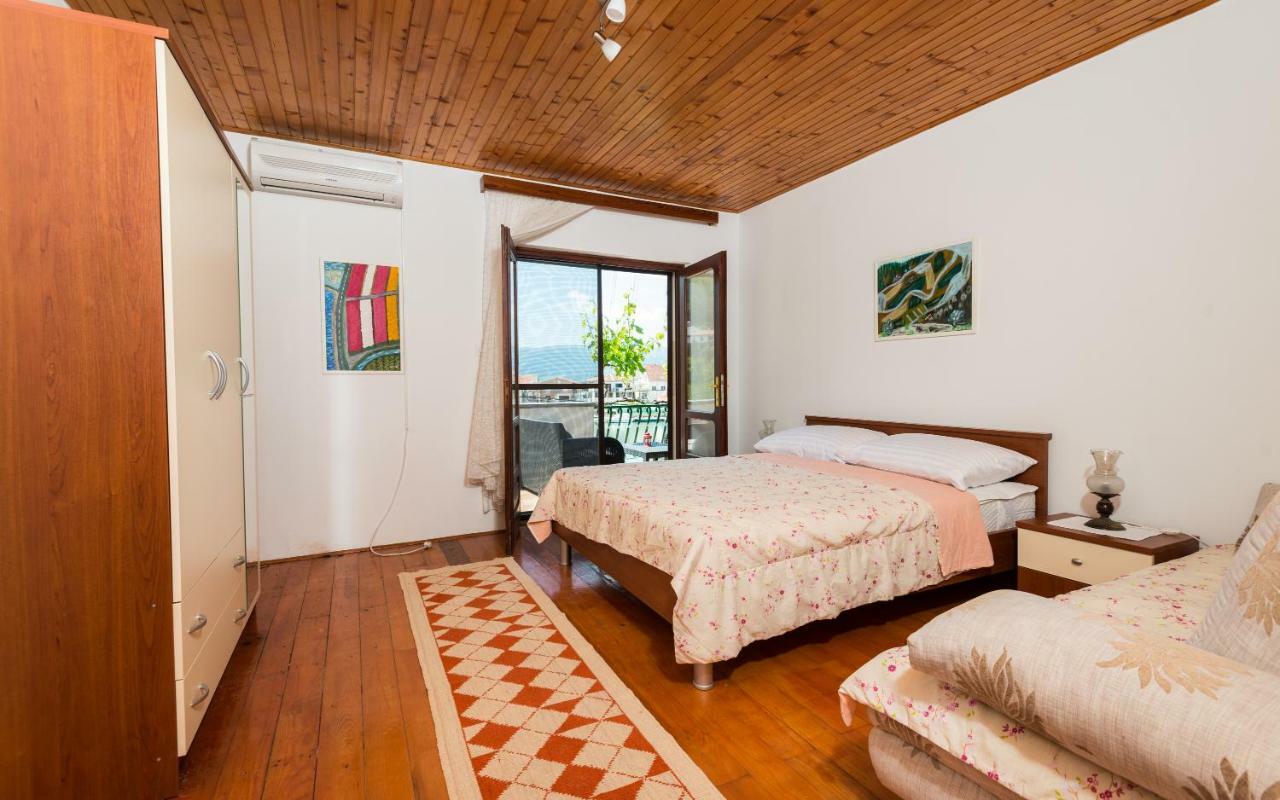 Apartments Azzurro Blace Dış mekan fotoğraf