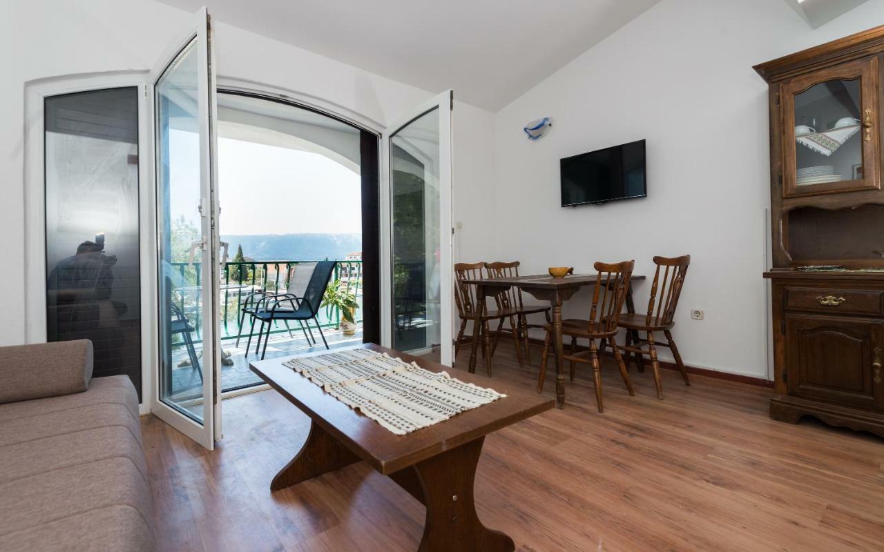 Apartments Azzurro Blace Dış mekan fotoğraf