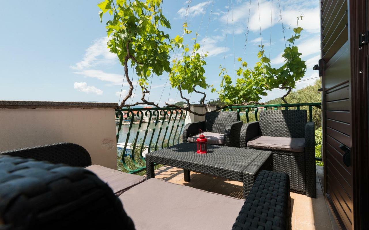 Apartments Azzurro Blace Dış mekan fotoğraf